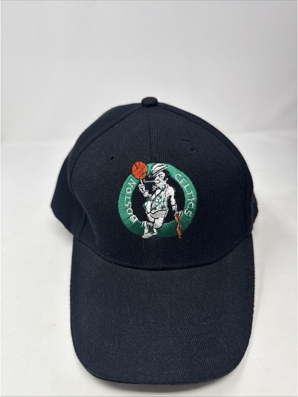 BOSTON CELTICS BLACK ADJUSTABLE BASEBALL STYLE CAP